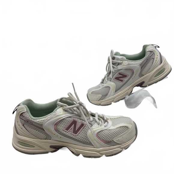 New Balance Shoes - New Balance White & Pink Classic Sneakers | Women’s Size 8
